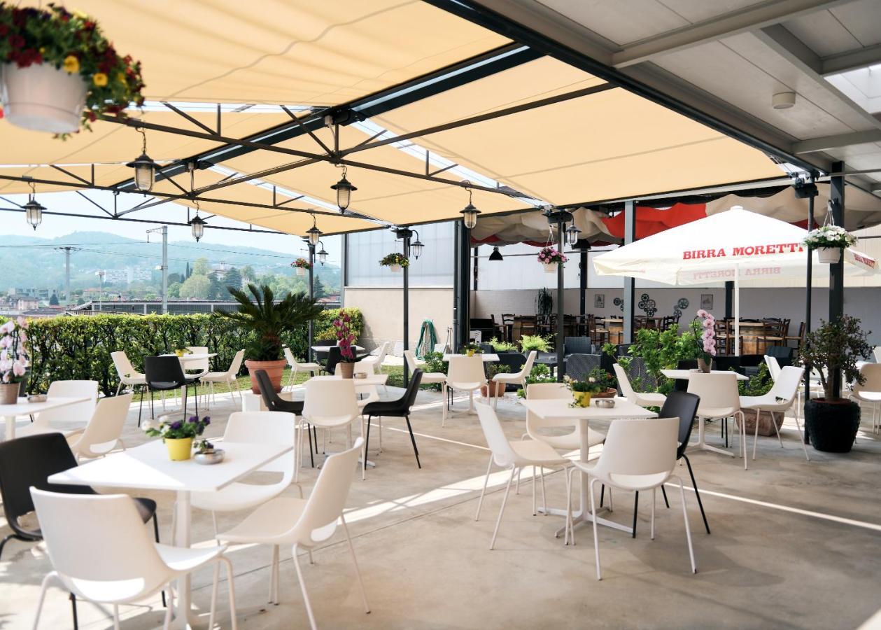 Albergo Ristorante Stazione Balerna 外观 照片
