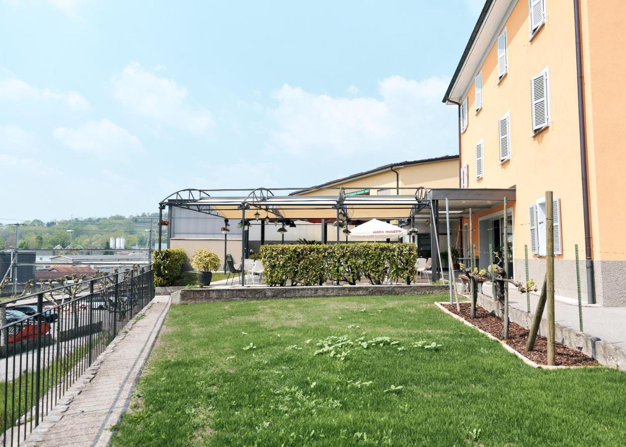 Albergo Ristorante Stazione Balerna 外观 照片